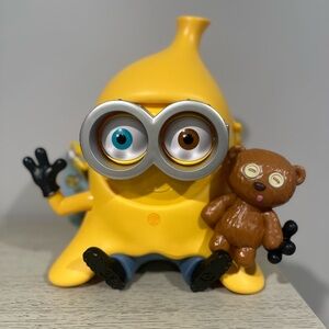Universal Studios Despicable Me Banana Minion Popcorn Bucket New!